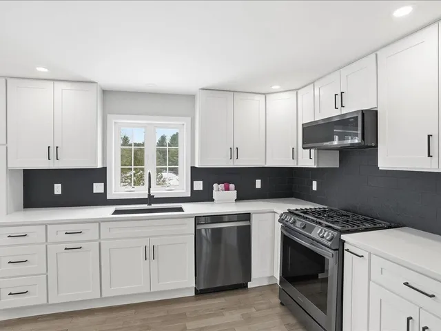 $679,900 | 28 Manley Road, Milton, VT 05468