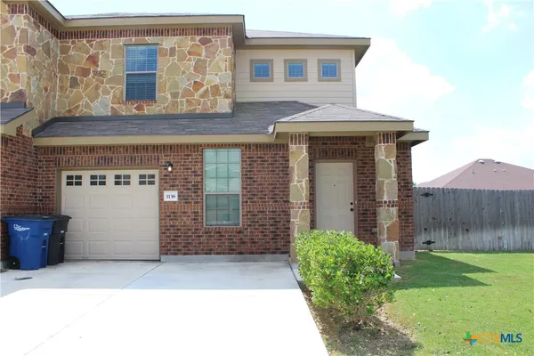 $1,395 | 1136 Brown Rock Drive, New Braunfels, TX 78130
