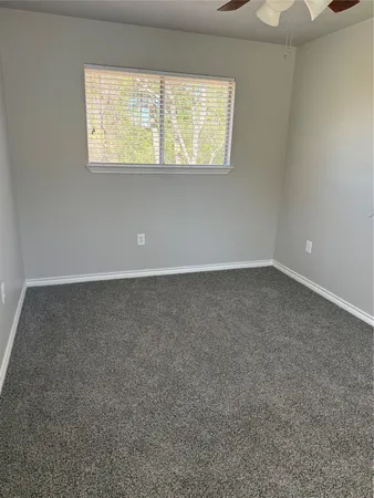 $1,800 | 615 Texas Street, Tomball, TX 77375