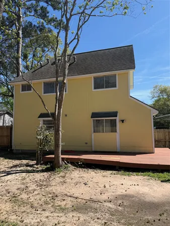 $1,800 | 615 Texas Street, Tomball, TX 77375