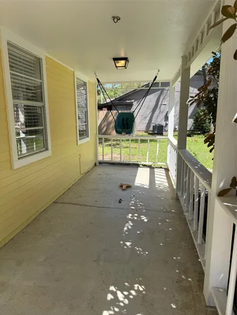 $1,800 | 615 Texas Street, Tomball, TX 77375