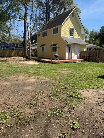 $1,800 | 615 Texas Street, Tomball, TX 77375