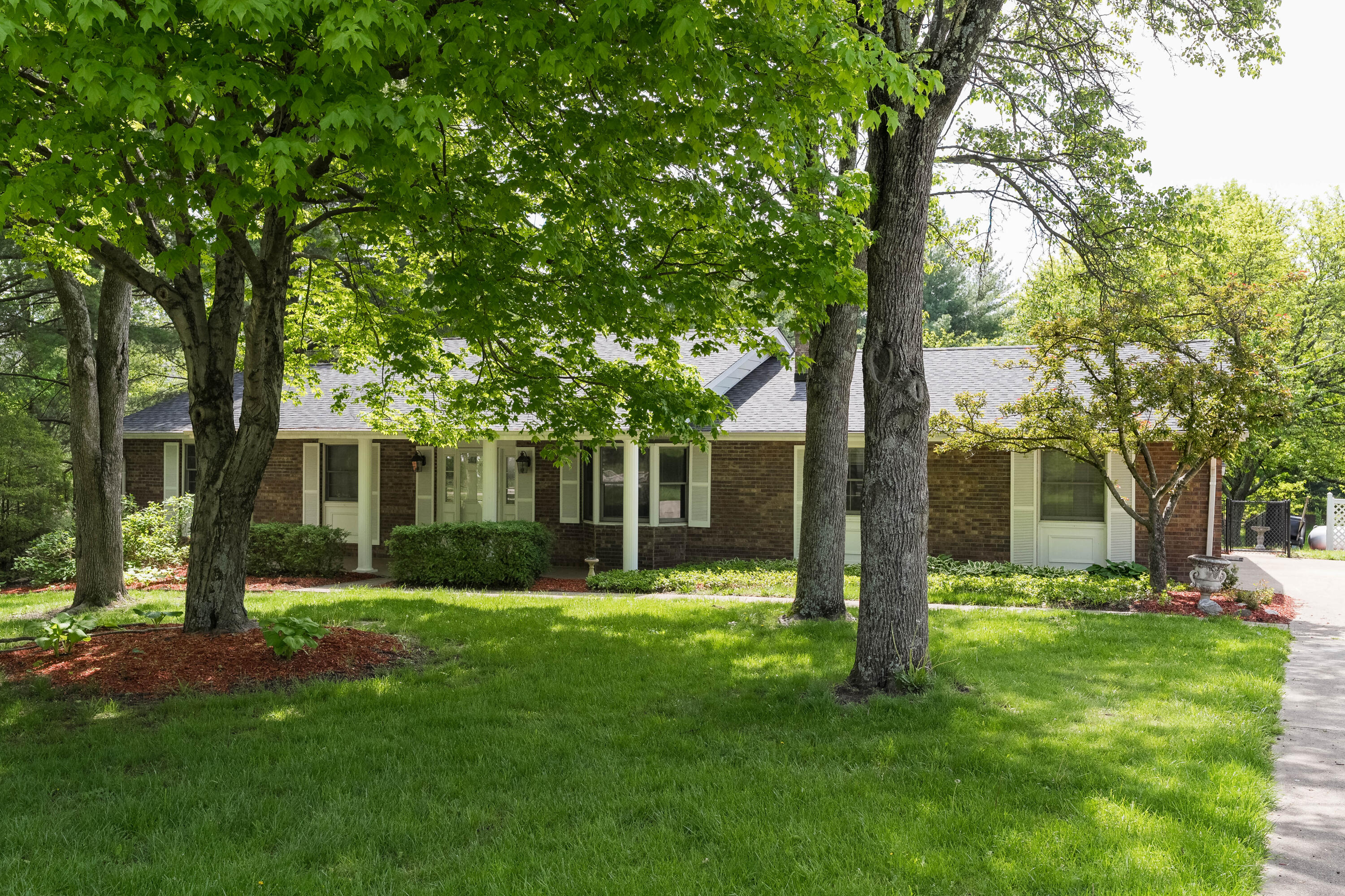 1079 Cayton Road Florence, KY 41042 - Photo 1 of 48 Gallery Image 1