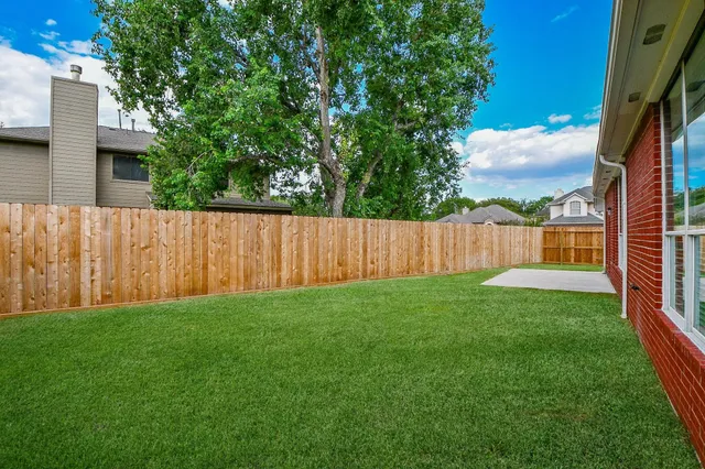 $2,500 | 802 Childers Court, Stafford, TX 77477