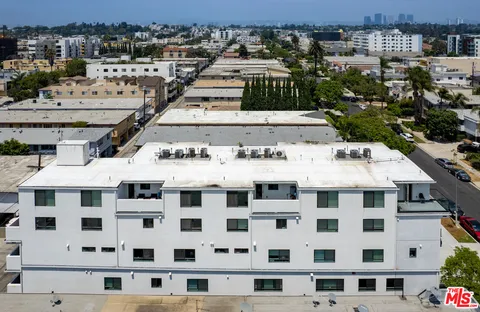 $6,295,000 | 3667 Mentone Avenue, Los Angeles, CA 90034