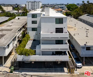 $6,295,000 | 3667 Mentone Avenue, Los Angeles, CA 90034