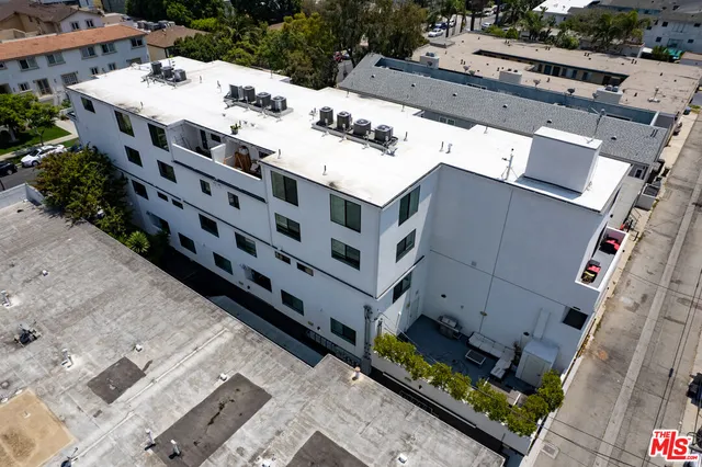 $6,295,000 | 3667 Mentone Avenue, Los Angeles, CA 90034