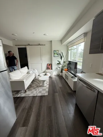 $6,295,000 | 3667 Mentone Avenue, Los Angeles, CA 90034