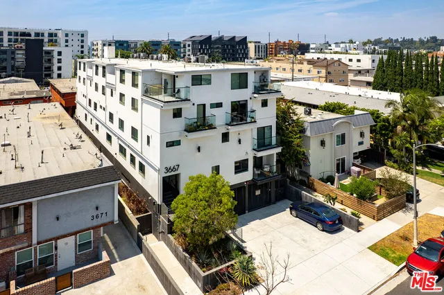 $6,295,000 | 3667 Mentone Avenue, Los Angeles, CA 90034