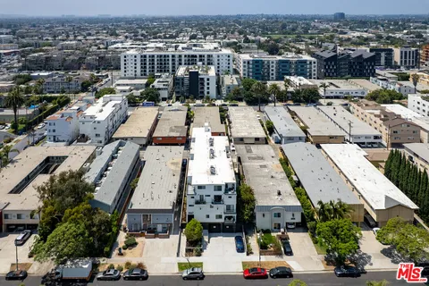 $6,295,000 | 3667 Mentone Avenue, Los Angeles, CA 90034