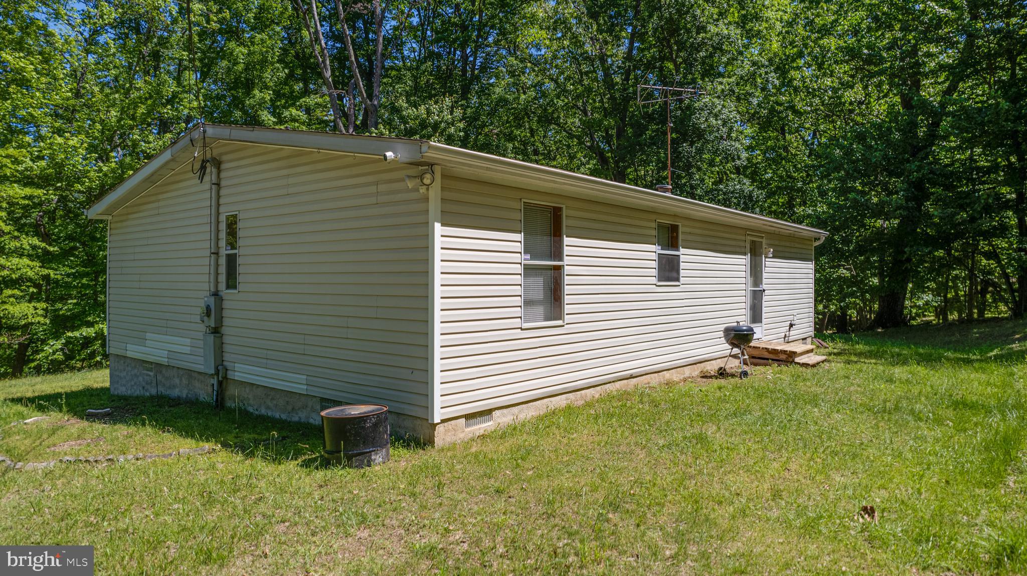 165 Whiskey Still Road Berkeley Springs, WV 25411 - Photo 6 of 32 Gallery Image 6