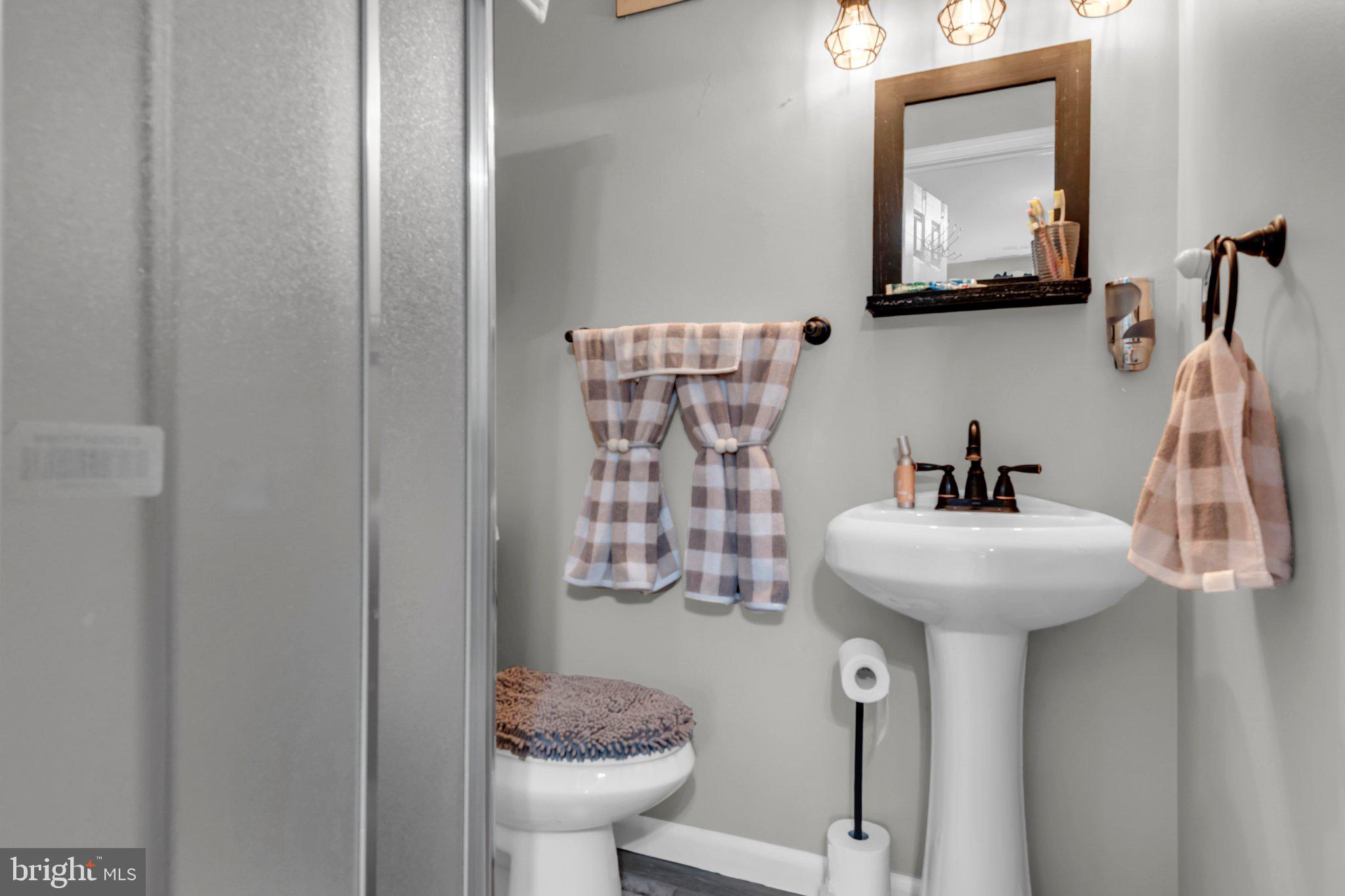 9 West Ring Factory Road Bel Air, MD 21014 - Photo 24 of 30 Charming bathroom with rustic accents.