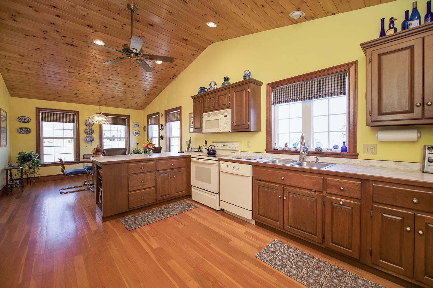 12 Rockrimmon Road Kingston, NH 03848 - Photo 11 of 40