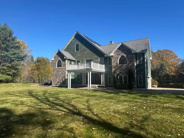 $1,699,320 | 48 Sanborn Road, East Kingston, NH 03827