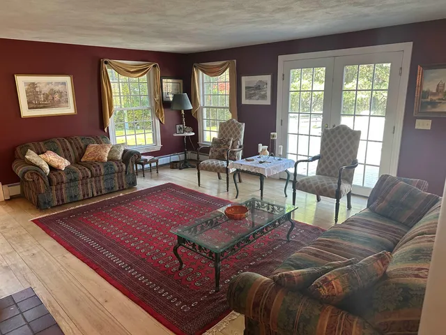 $1,699,320 | 48 Sanborn Road, East Kingston, NH 03827