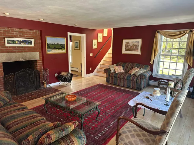 $1,699,320 | 48 Sanborn Road, East Kingston, NH 03827