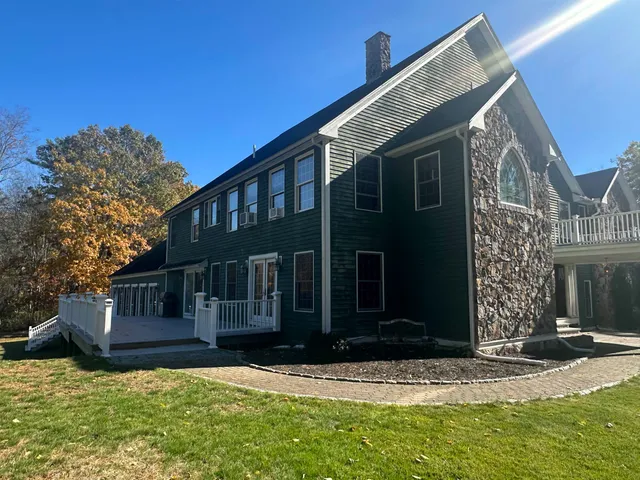 $1,699,320 | 48 Sanborn Road, East Kingston, NH 03827