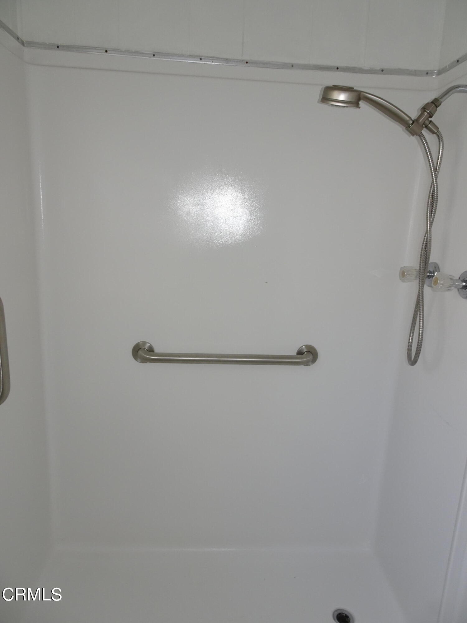 1225 South Rice Road, Unit 28 Ojai, CA 93023 - Photo 26 of 27 a bathroom with a shower