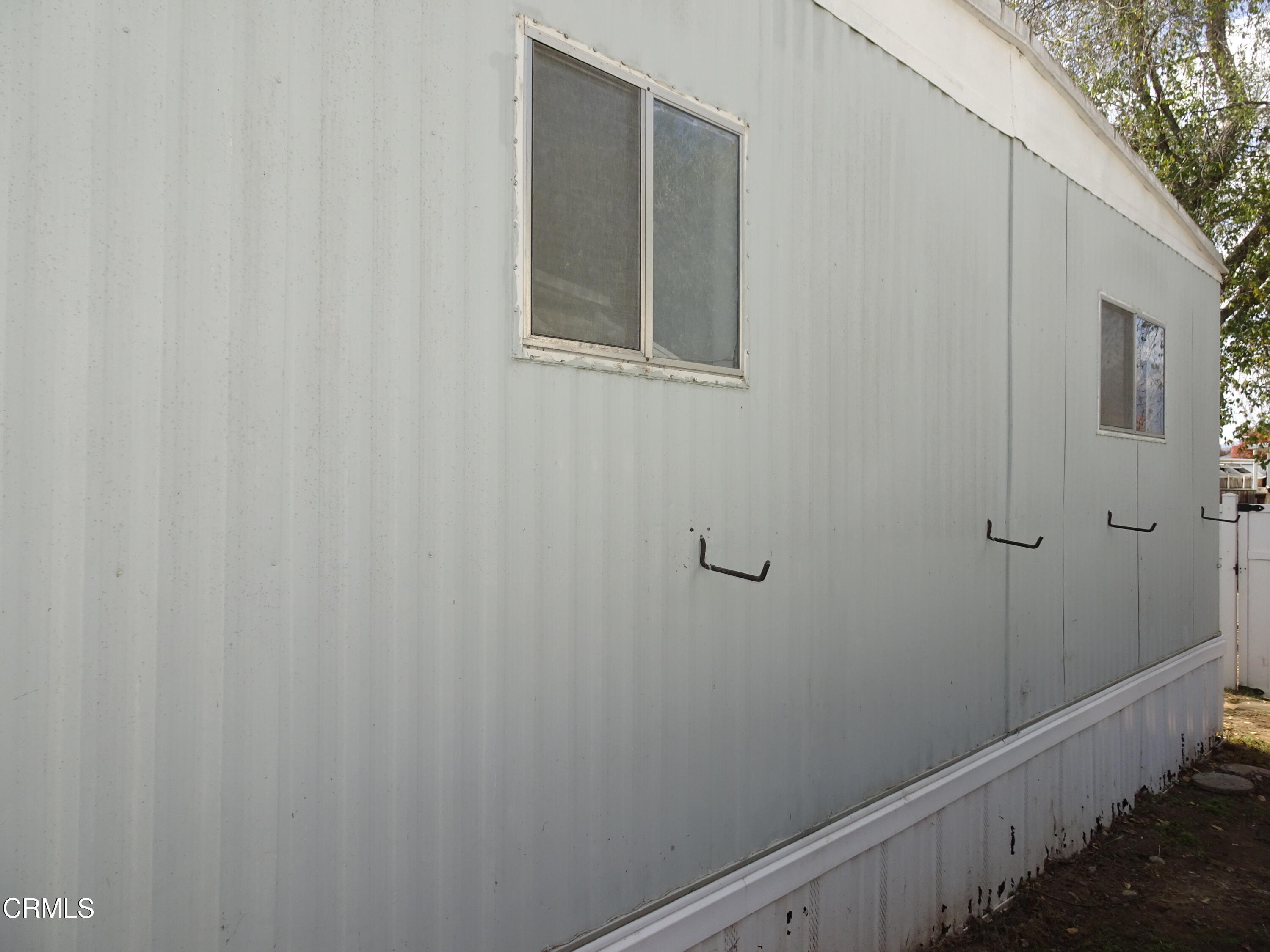1225 South Rice Road, Unit 28 Ojai, CA 93023 - Photo 5 of 27 a view of a small space