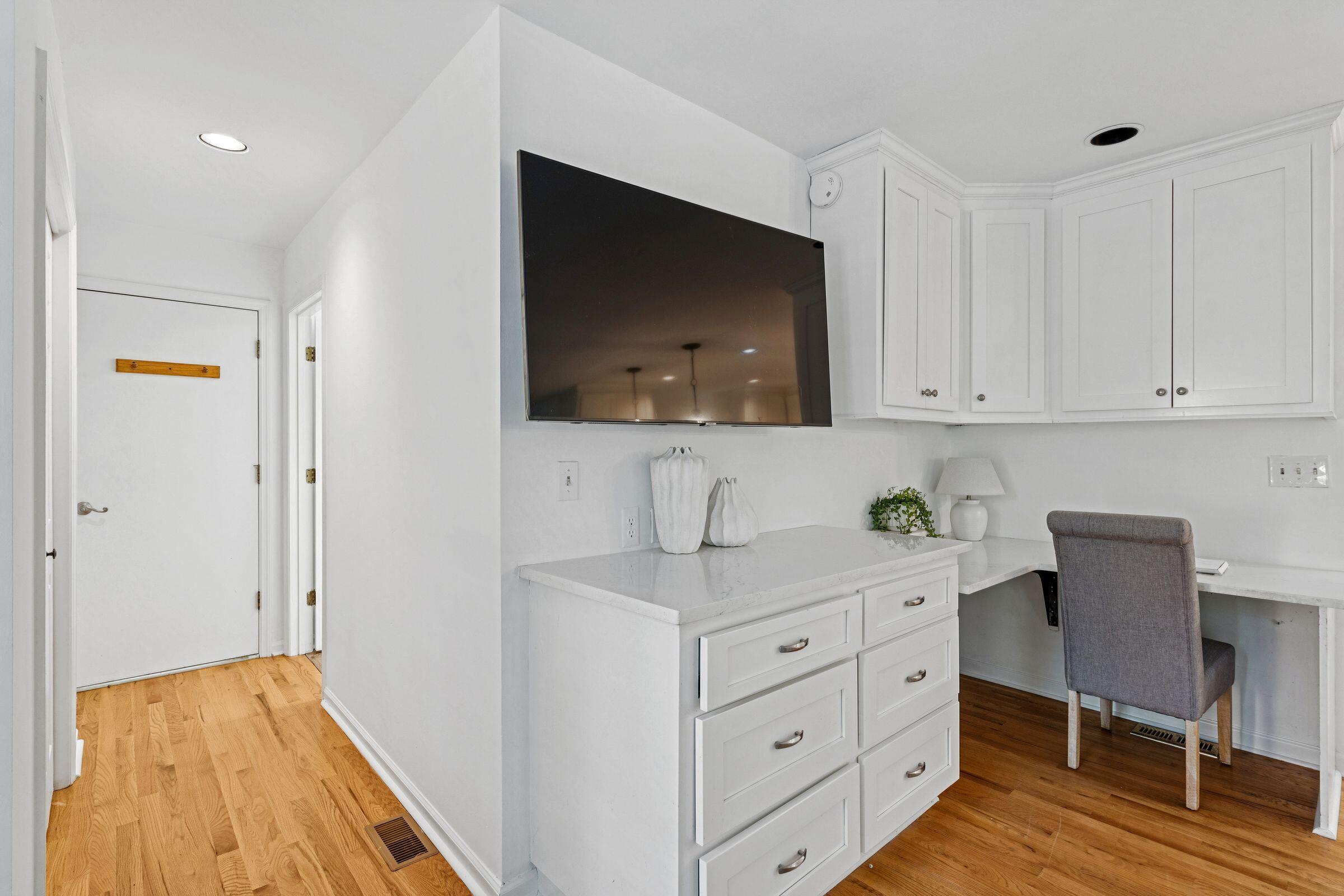 1453 Pine Island View Mount Pleasant, SC 29464 - Photo 16 of 41 Office