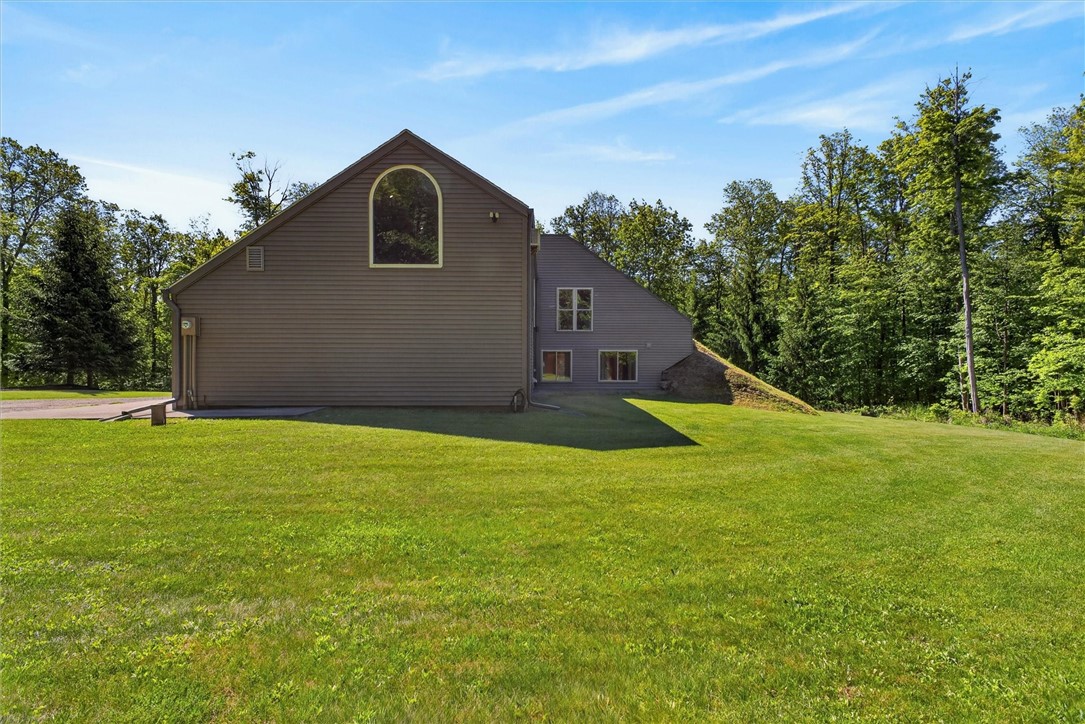 7121 Pittsford Palmyra Road Perinton, NY 14450 - Photo 8 of 49