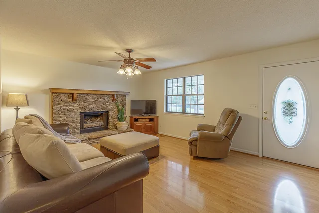 $324,900 | 5334 Hunter Village Drive, Ooltewah, TN 37363