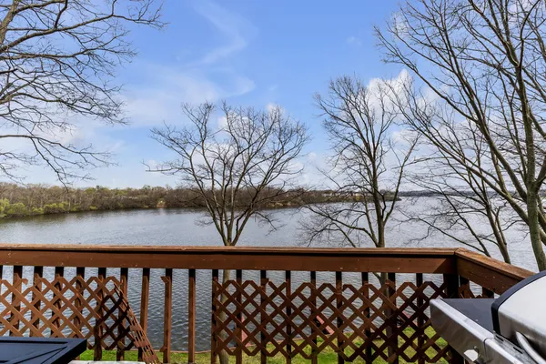 $200,000 | 1730 South Grove Street, Unit B307, Ypsilanti, MI 48198