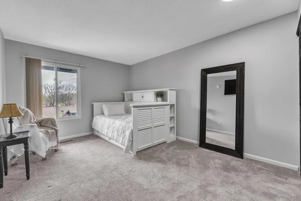 $200,000 | 1730 South Grove Street, Unit B307, Ypsilanti, MI 48198