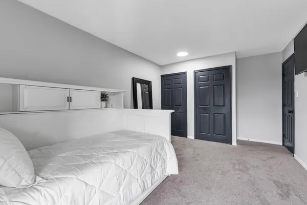 $200,000 | 1730 South Grove Street, Unit B307, Ypsilanti, MI 48198