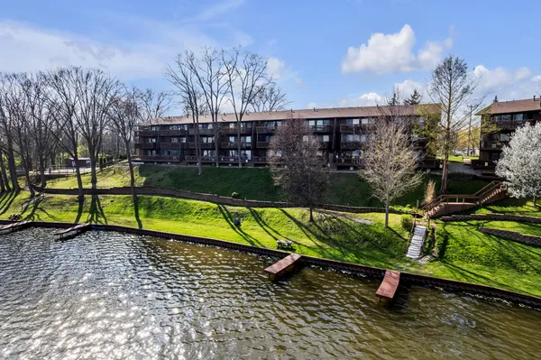 $200,000 | 1730 South Grove Street, Unit B307, Ypsilanti, MI 48198