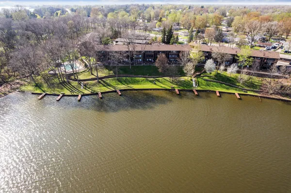 $200,000 | 1730 South Grove Street, Unit B307, Ypsilanti, MI 48198