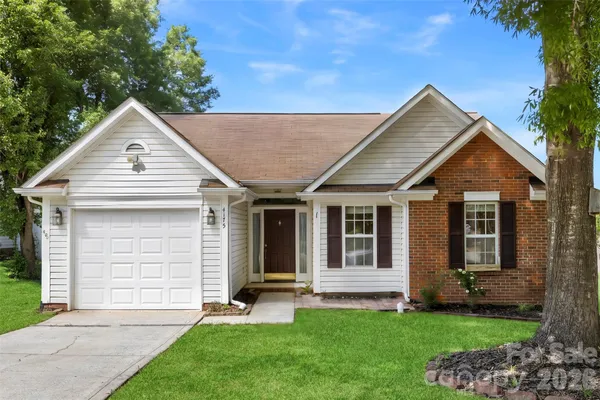 $300,000 | 4175 Medford Drive Northwest, Concord, NC 28027