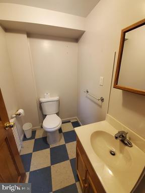 6500 Ridge Avenue, Unit 2 Philadelphia, PA 19128 - Photo 9 of 11 Powder Room