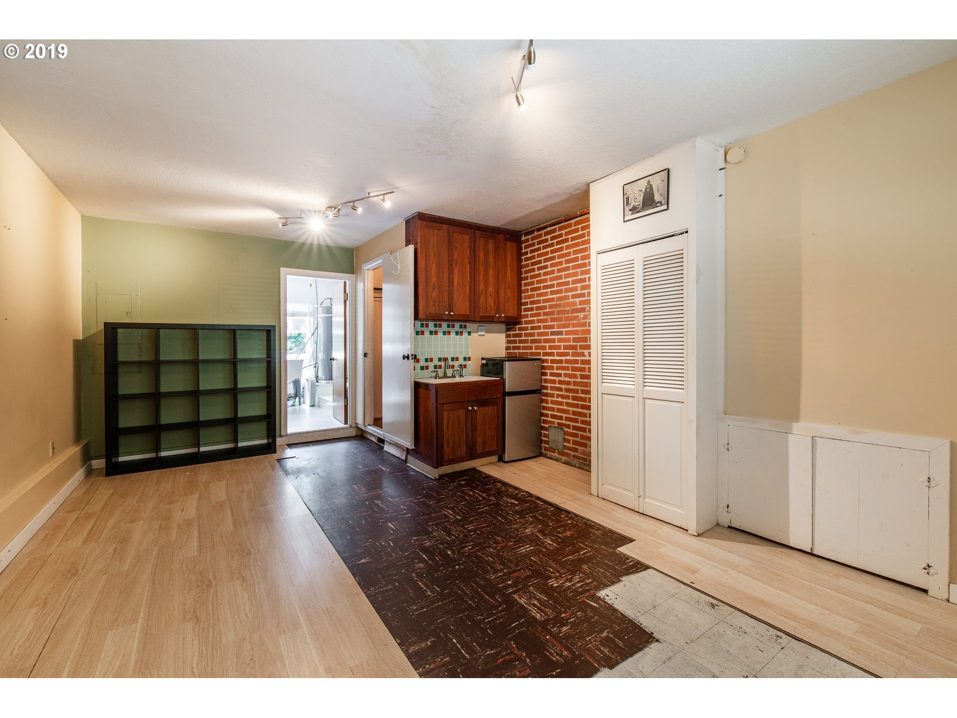 2530 Southwest Huber Street Portland, OR 97219 - Photo 14 of 17 Gallery Image 14