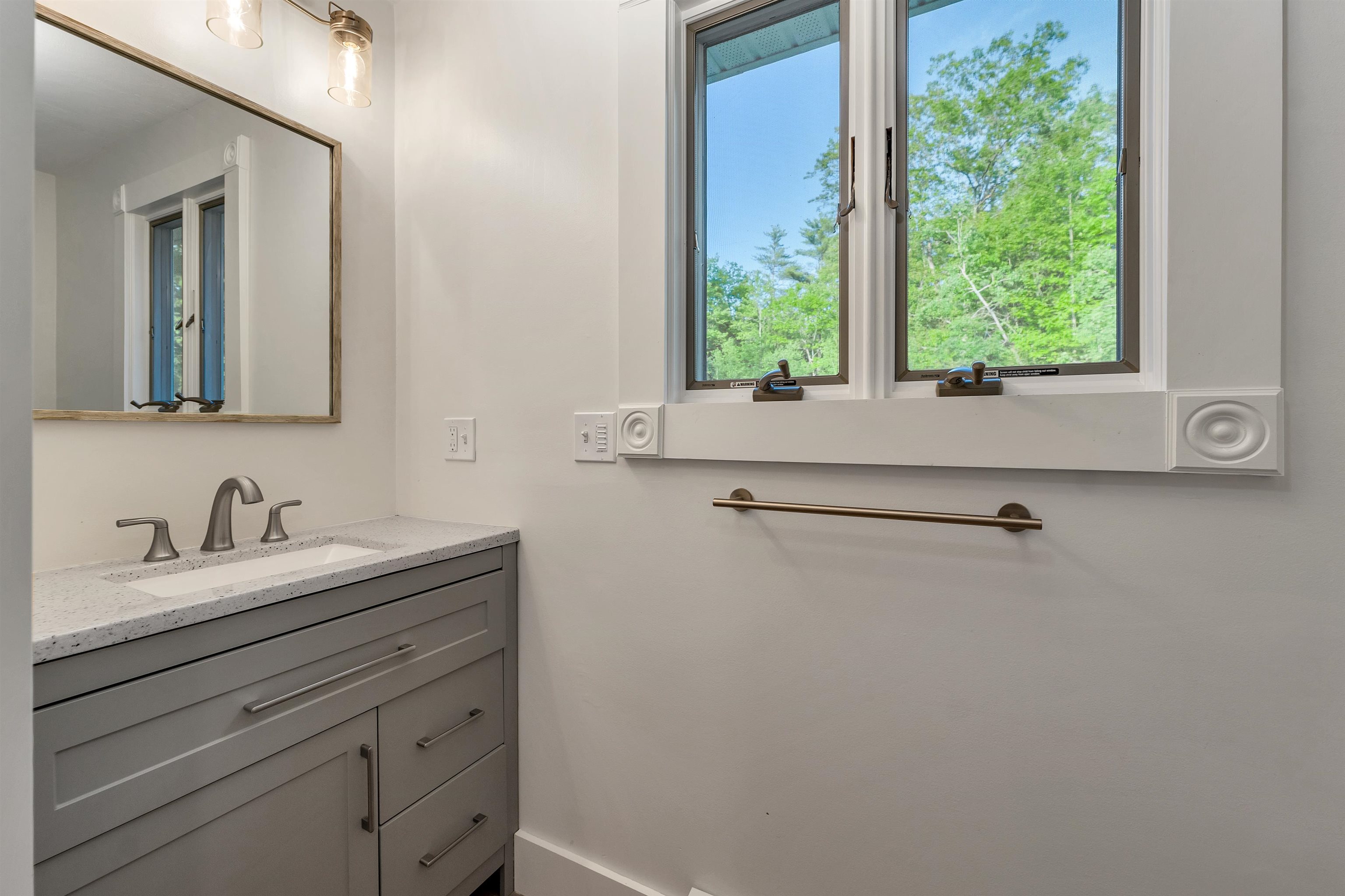 125 Pine Hill Road Wolfeboro, NH 03894 - Photo 11 of 36 Gallery Image 11