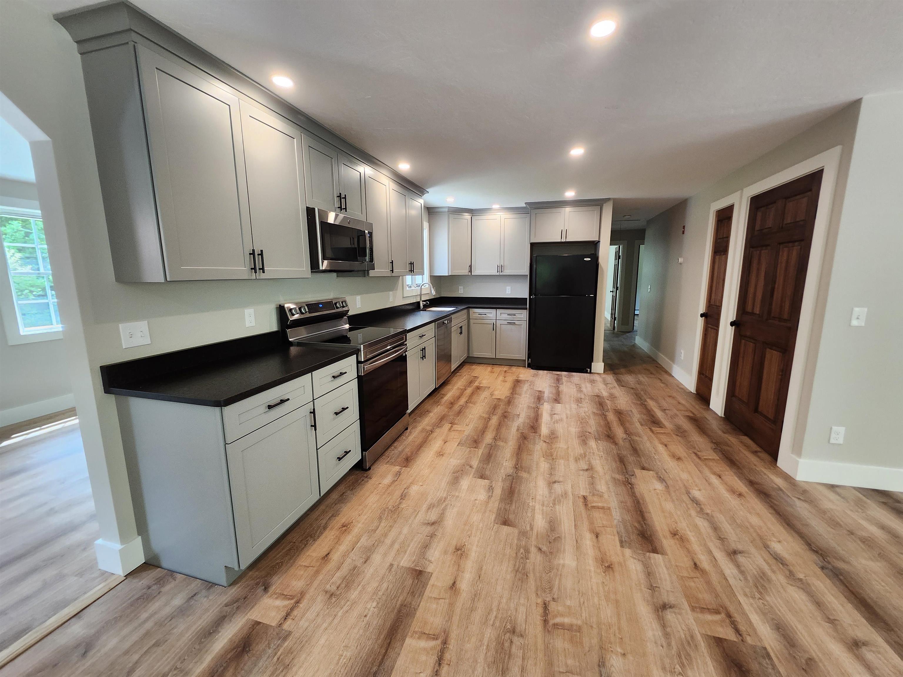 125 Pine Hill Road Wolfeboro, NH 03894 - Photo 3 of 36 Gallery Image 3