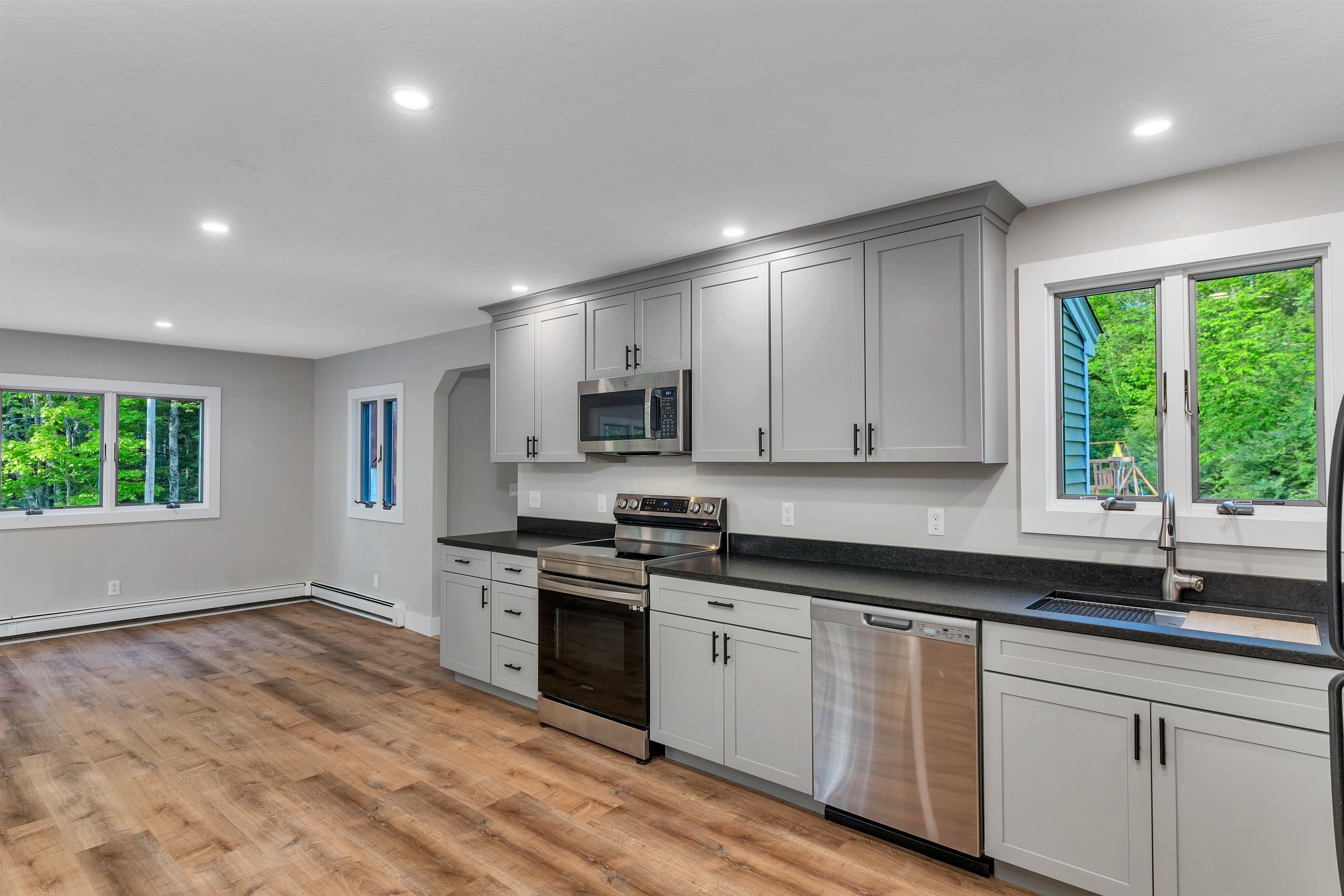 125 Pine Hill Road Wolfeboro, NH 03894 - Photo 5 of 36 Gallery Image 5