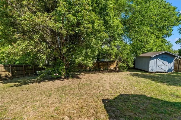 $240,000 | 5 Hamilton Court, Thomasville, NC 27360