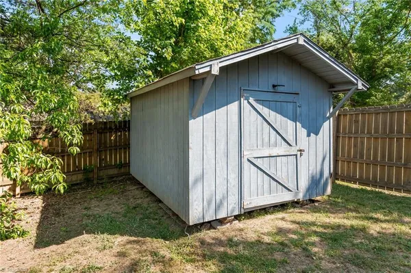 $240,000 | 5 Hamilton Court, Thomasville, NC 27360