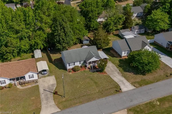 $240,000 | 5 Hamilton Court, Thomasville, NC 27360