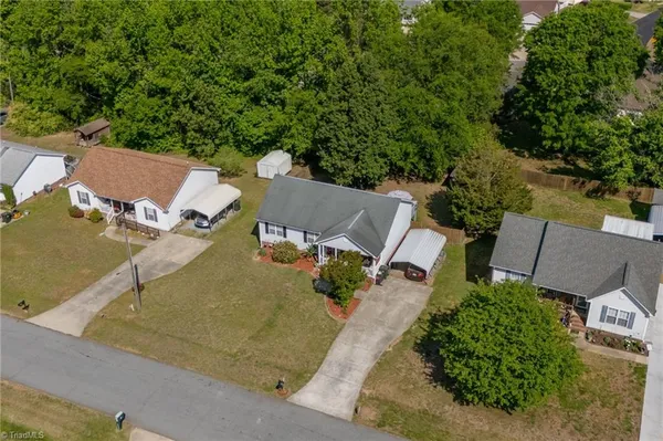 $240,000 | 5 Hamilton Court, Thomasville, NC 27360