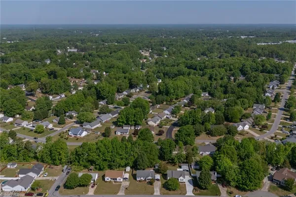 $240,000 | 5 Hamilton Court, Thomasville, NC 27360