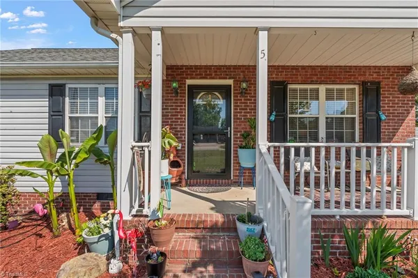 $240,000 | 5 Hamilton Court, Thomasville, NC 27360