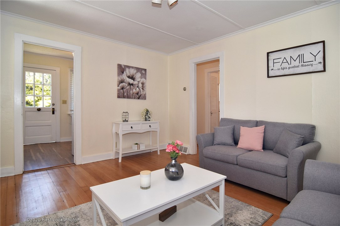 374 Succotash Road South Kingstown, RI 02879 - Photo 17 of 27