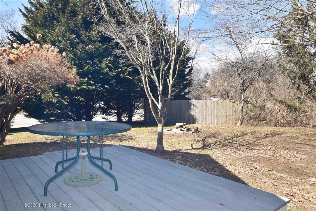 374 Succotash Road South Kingstown, RI 02879 - Photo 24 of 27