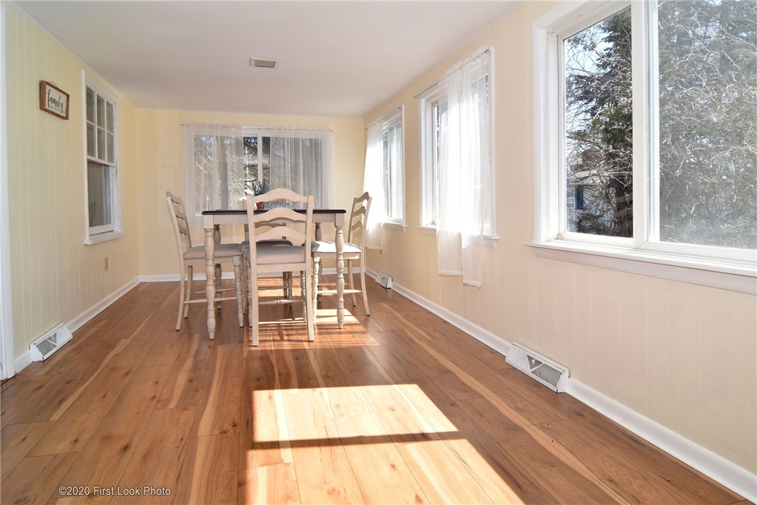 374 Succotash Road South Kingstown, RI 02879 - Photo 8 of 27