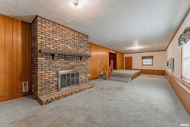 $120,000 | 700 West 5th Street, Delavan, IL 61734