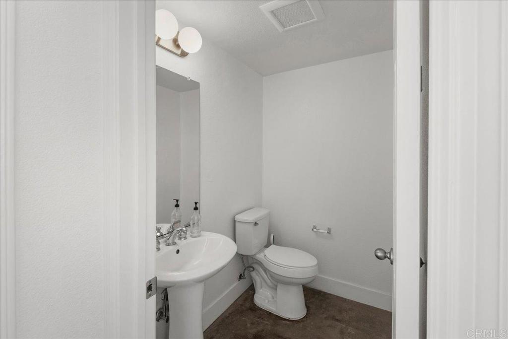 6458 Ficus Place Carlsbad, CA 92011 - Photo 21 of 54