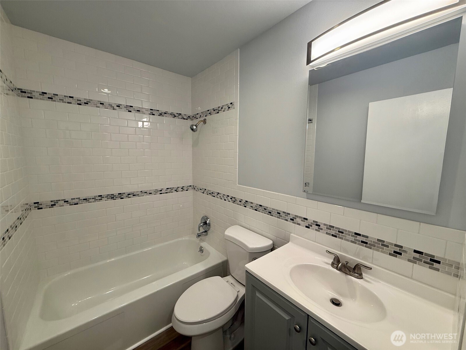 9623 South 248th Street, Unit B11 Kent, WA 98030 - Photo 8 of 16
