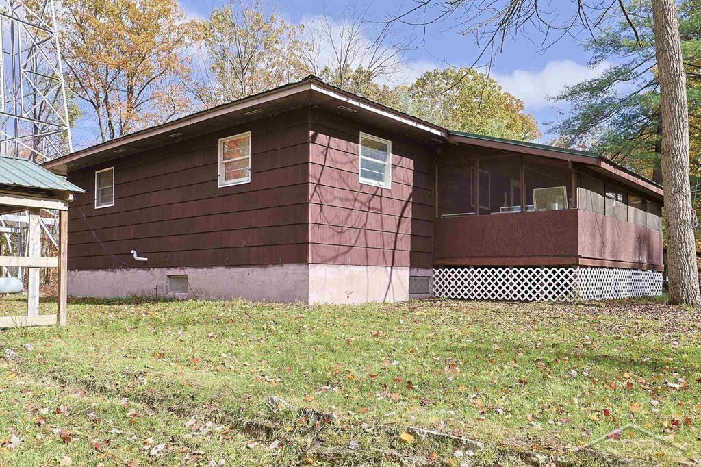 3278 West Chippewa River Road Shepherd, MI 48883 - Photo 25 of 30 50192747-85c33240-9413-46da-9ad8-eef917a60693.JPG